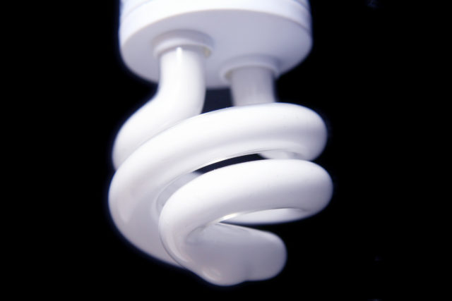 Controlar la iluminación en casa es cosa de niños