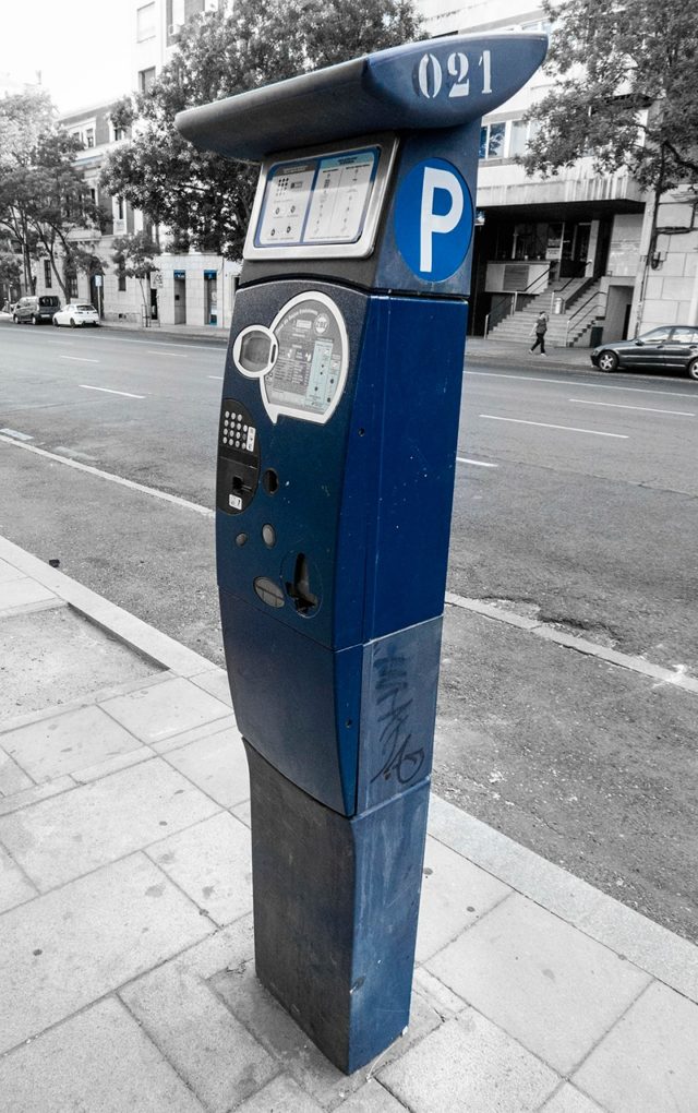 Olvídate de los parquímetros tradicionales con estas apps para aparcar