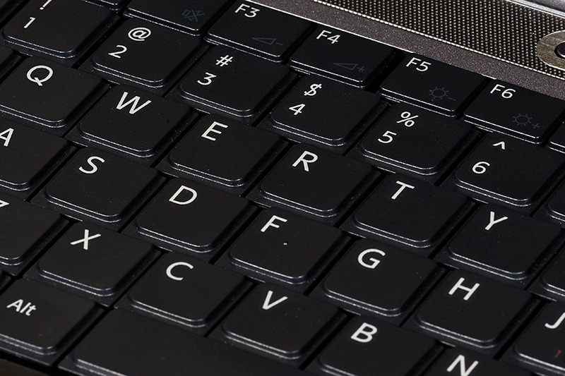 Hora de limpiar el teclado de tu ordenador de una vez