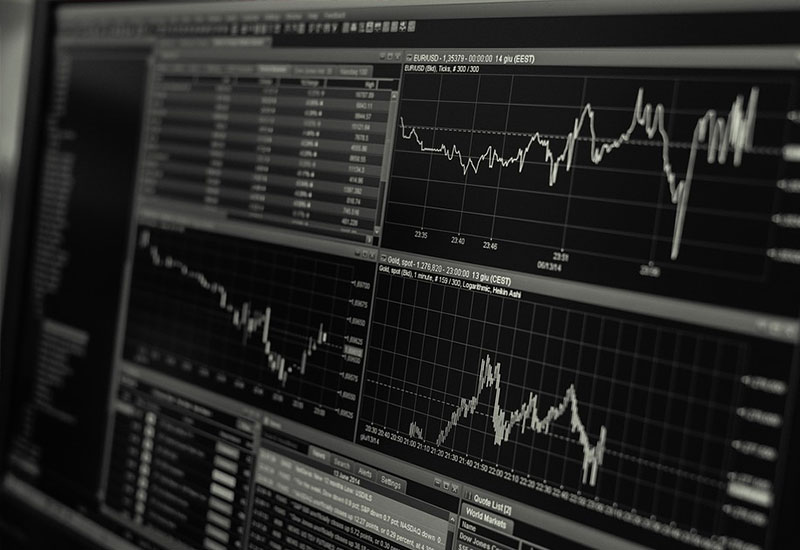 Gana unos euros extra al invertir en bolsa por Internet