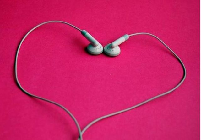 Demuestra tu amor con los mejores regalos tecnológicos baratos para San Valentín