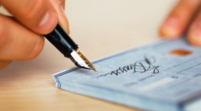 Ventajas y desventajas de pagar con un cheque bancario