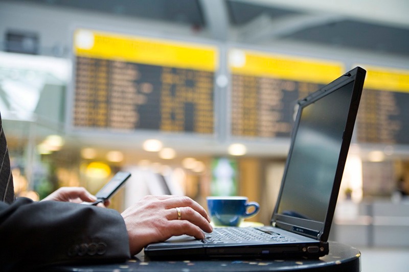 ¿Cuándo estará listo el wifi gratuito en los aeropuertos españoles?