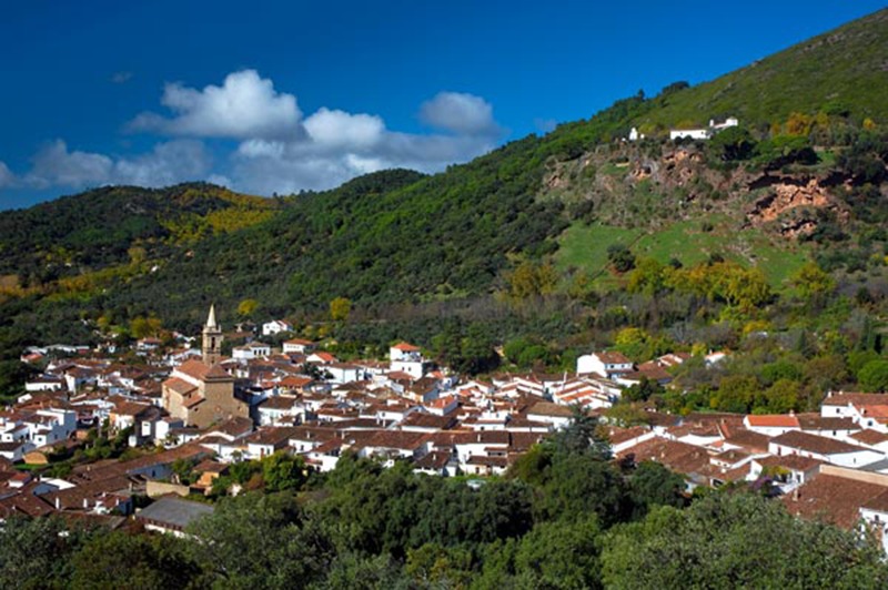 Casi 3.000 pueblos no pueden navegar a 10 megas