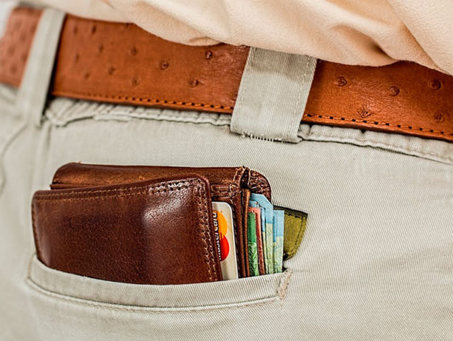 Ventajas e inconvenientes de solicitar una línea de crédito