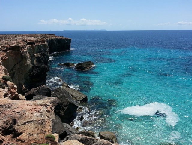 Las mejores calas para viajar este verano