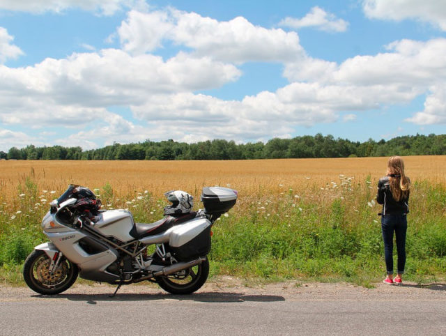 Consejos para tu primer viaje de larga distancia en moto