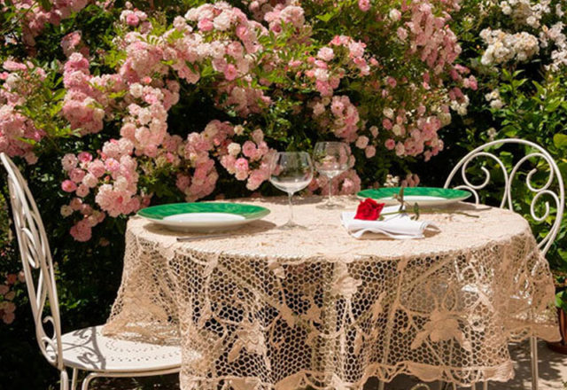 Mobiliario ideal para decorar la terraza de tu hogar esta primavera