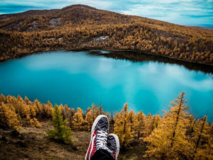 ¿Dónde viajar en abril? ¡Descubre dónde está el clima más favorable!