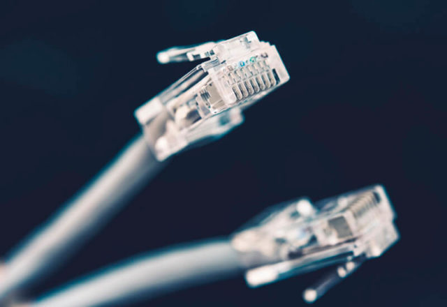 ¿Sabías que la fibra óptica tiene más usos que hacer llegar Internet a los hogares?