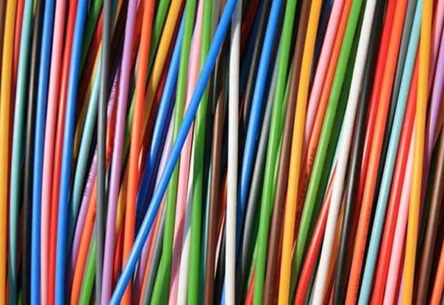 ¡La fibra óptica de plástico está más cerca que nunca!