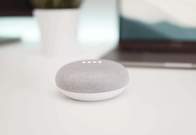 Google Home con Orange o con Yoigo, ¿Quién da más?