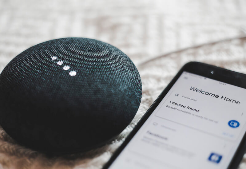 Google Home o Movistar Home